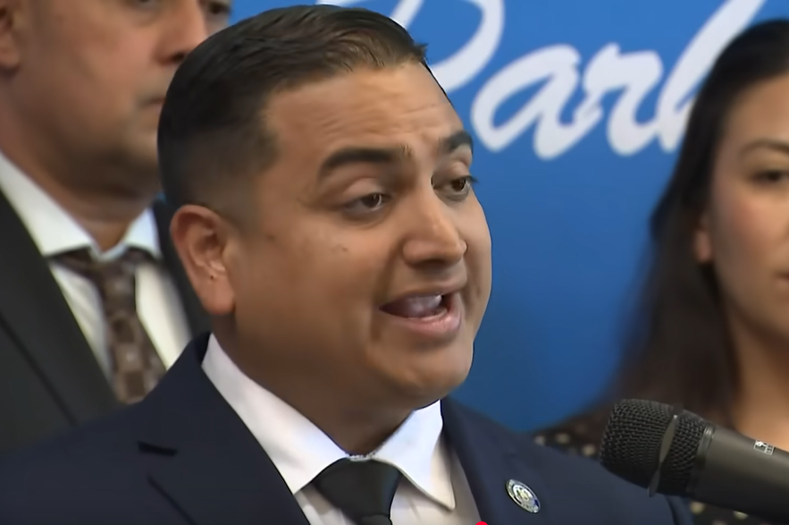 CA Mayor Tells Cops to 'Intervene' in ICE Arrests