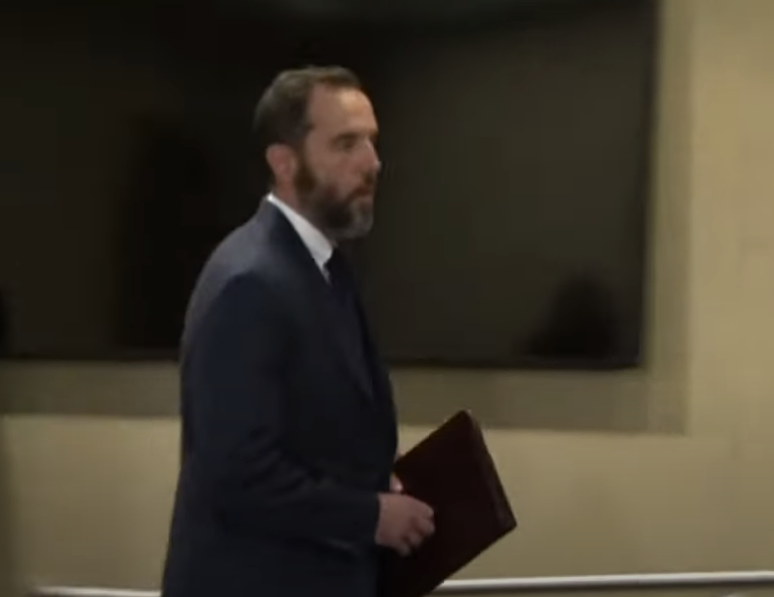 Dem ‘Special Prosecutor’ Used FBI to Spy on GOP Senators While Investigating Trump