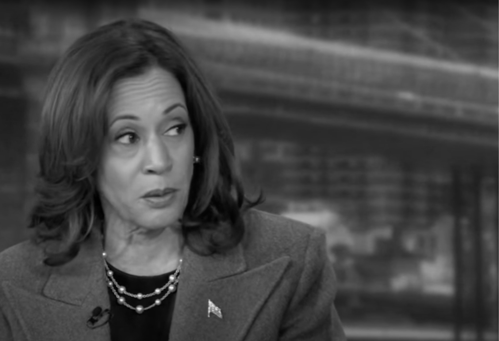 California Highway Patrol Officers Protect Kamala on Nationwide Book Tour