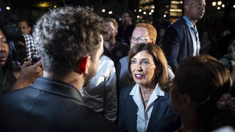 Hochul Gives Mamdani a Big Boost in His Quest to Drive New York City to Destruction