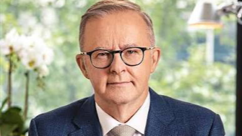 Australian Prime Minister is a Left-Wing Fool