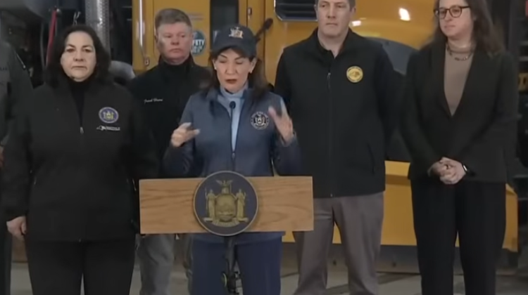 As 3 Die, NY Gov Turns Down Federal Support for Snowstorm to Protest ICE