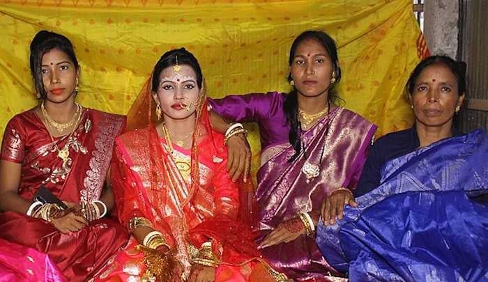 India: Muslims Celebrate When Hindu Women Marry Muslim Men