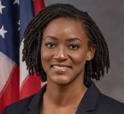 Socialists Shove the Resistance Aside in Florida